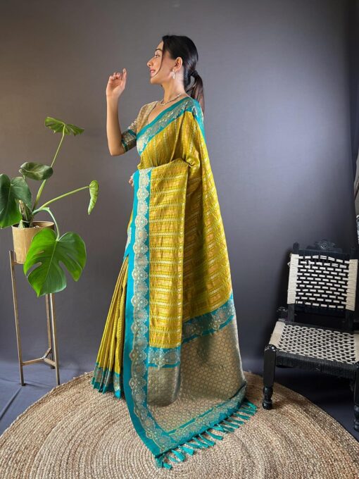 SGF11 Women's Kanjivaram Pure Handloom Soft Silk Saree With Blouse Piece - Jimmy Choo Saree Myntra Under 1500 - Image 2